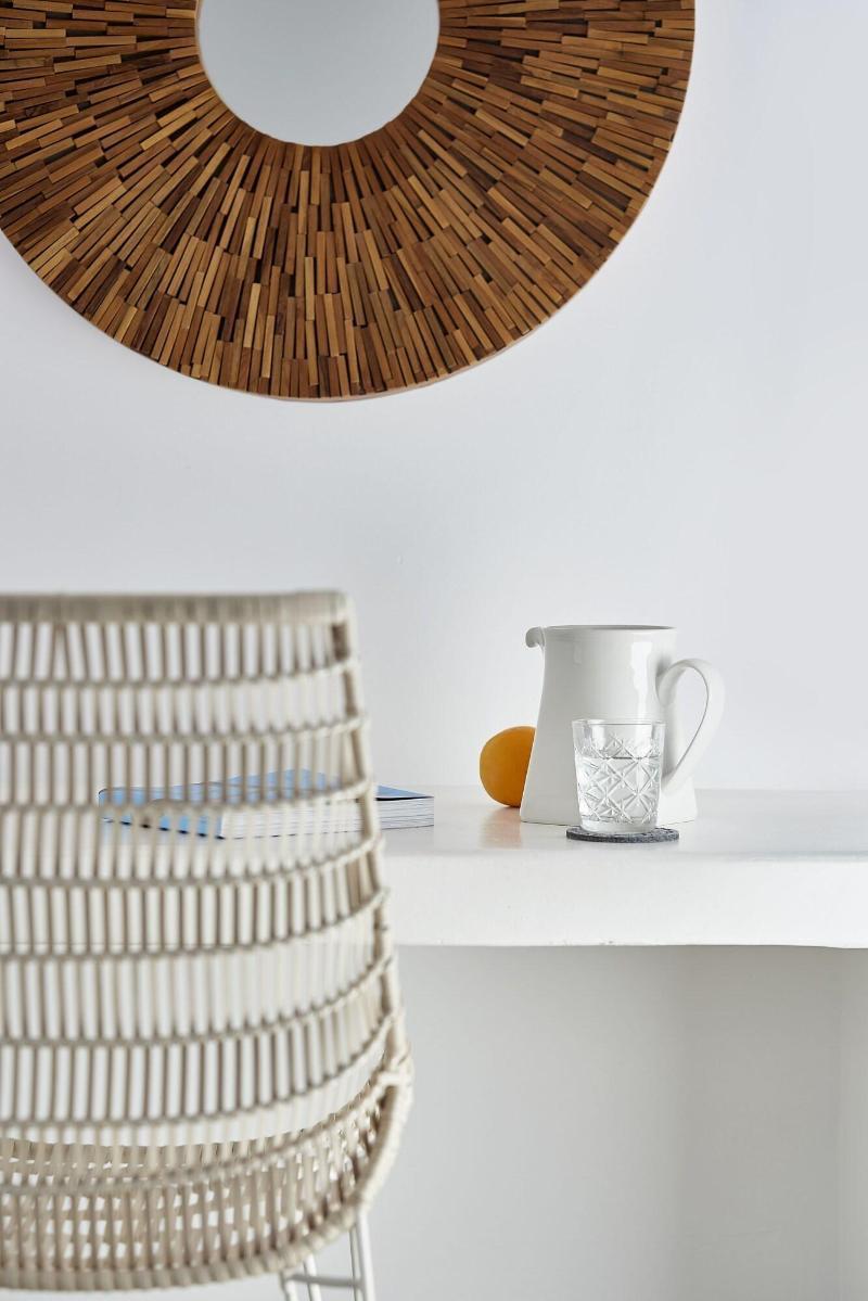 Santa Maria Luxury & 3* Adamantas (Milos)